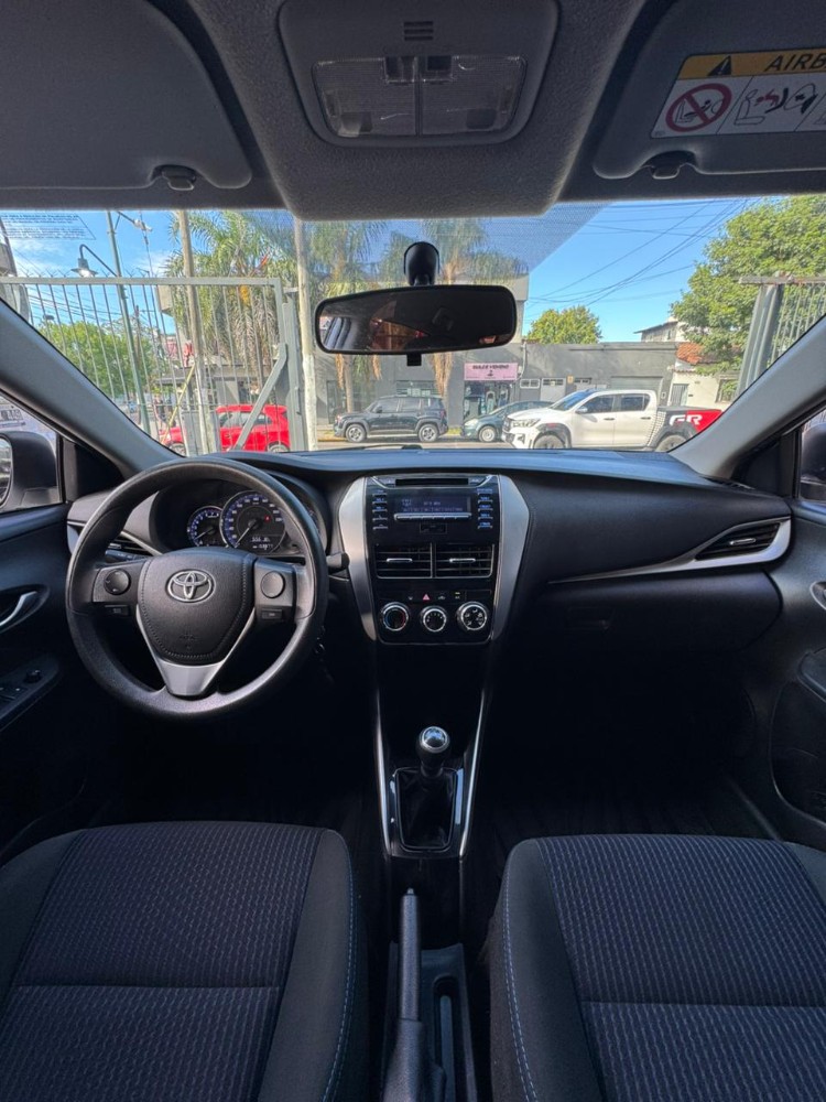 Toyota Yaris XS — foto 9
